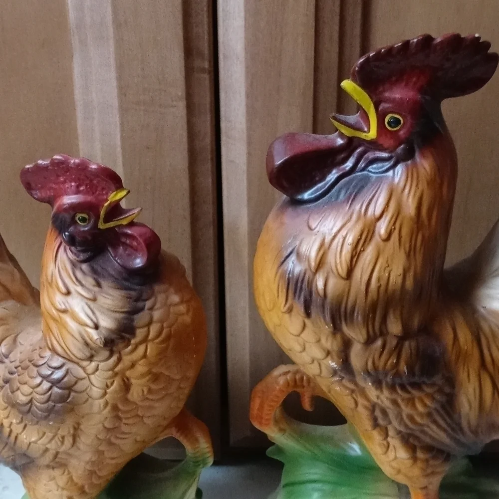 Set of ceramic chickens sticker still on it says New Orleans Japan